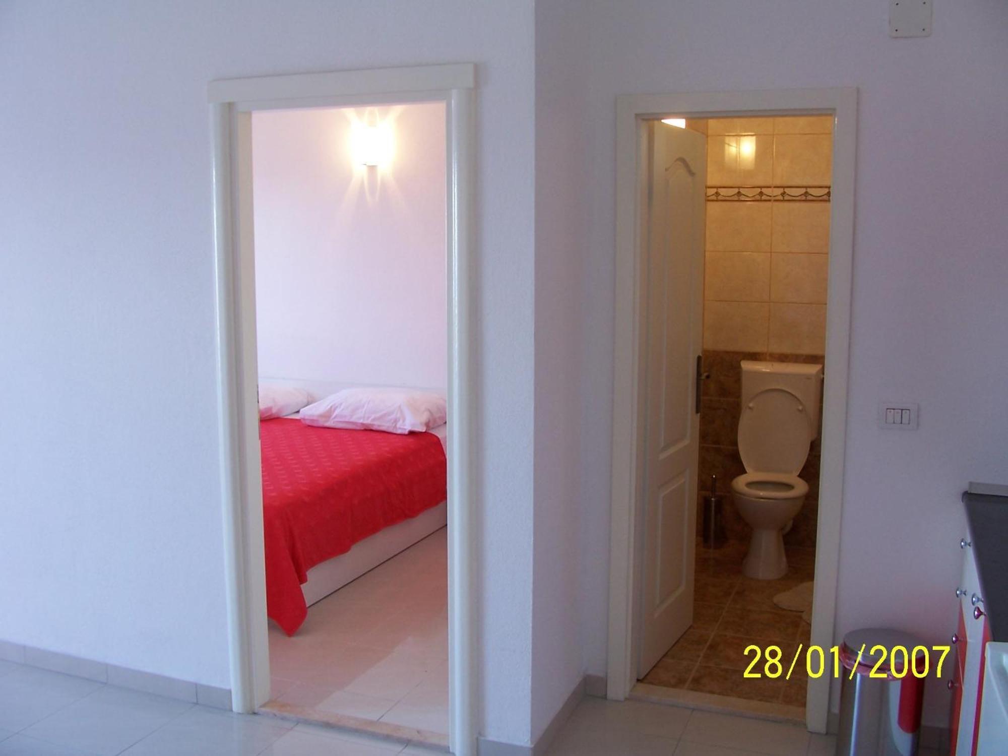 Apartments Perdijic Nemira Omis Ngoại thất bức ảnh